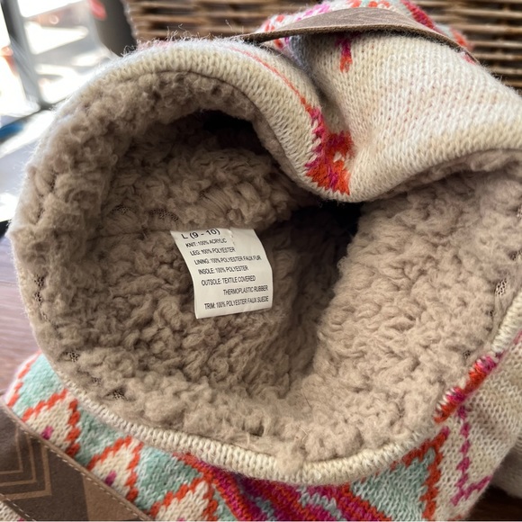 Mukluks tall cozy slippers. - Picture 5 of 6